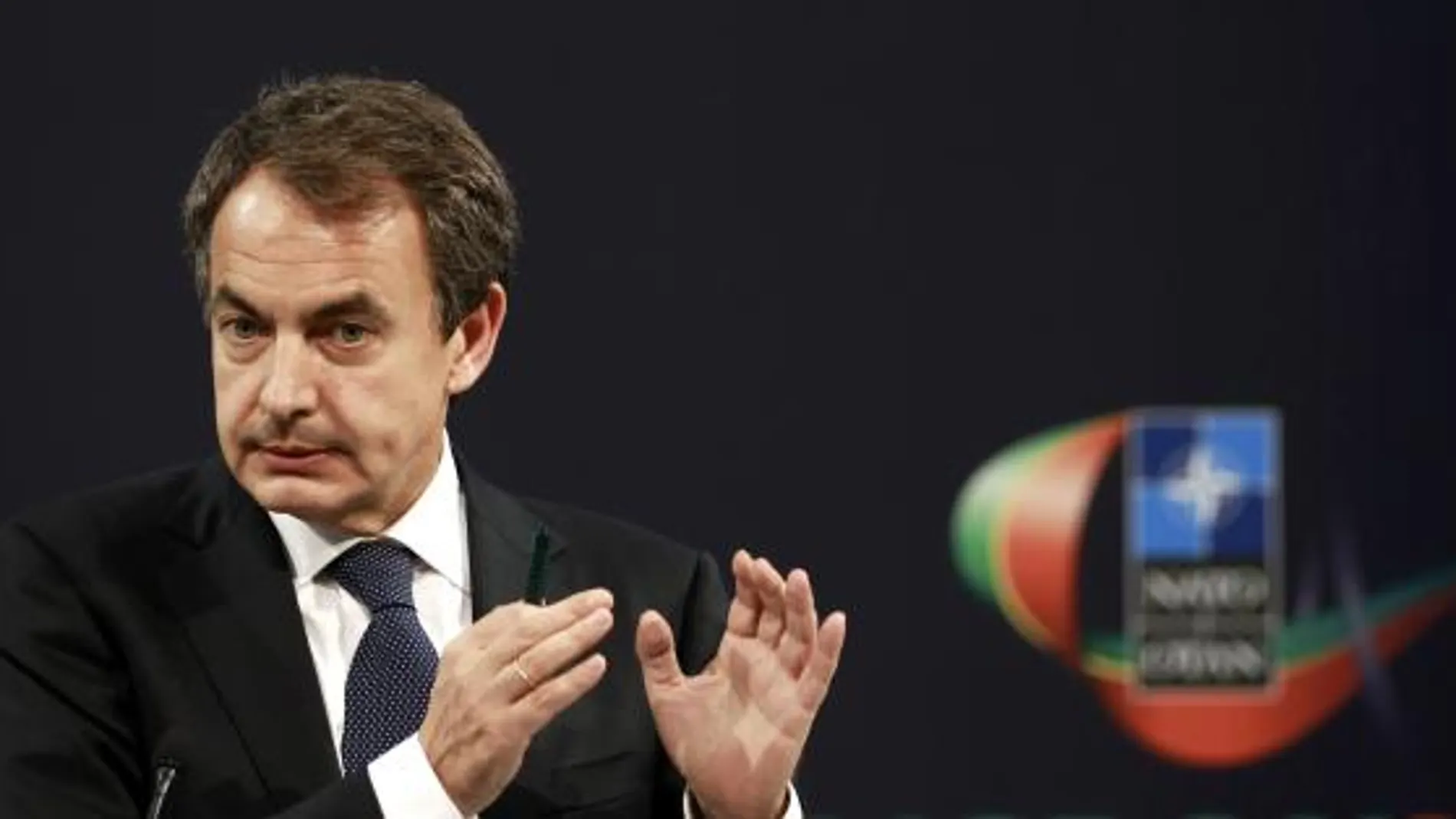 Financial Times: Rodríguez Zapatero es «muy valiente o muy estúpido»