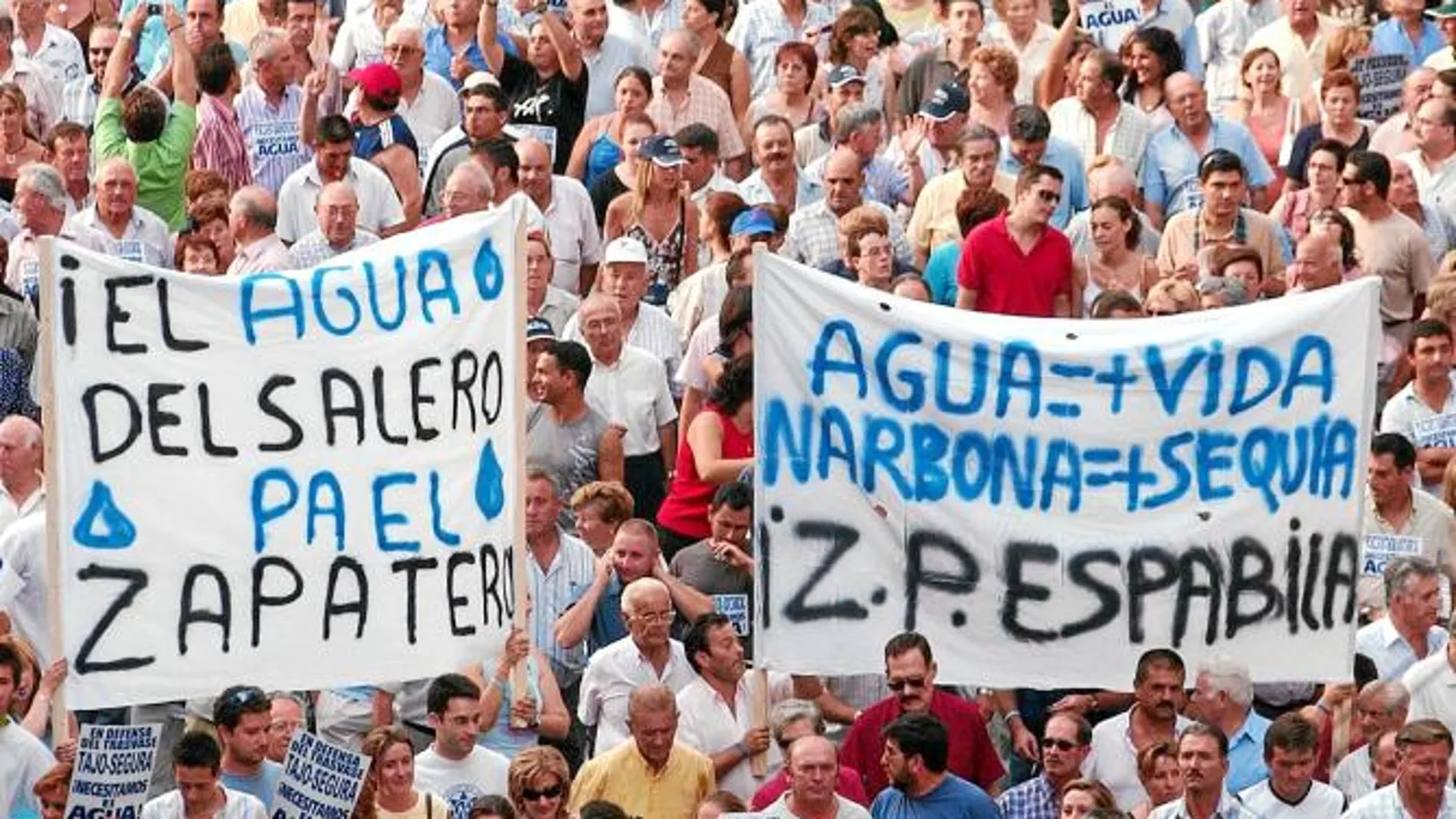 Los regantes no descartan realizar nuevas movilizaciones para exigir el trasvase del Ebro