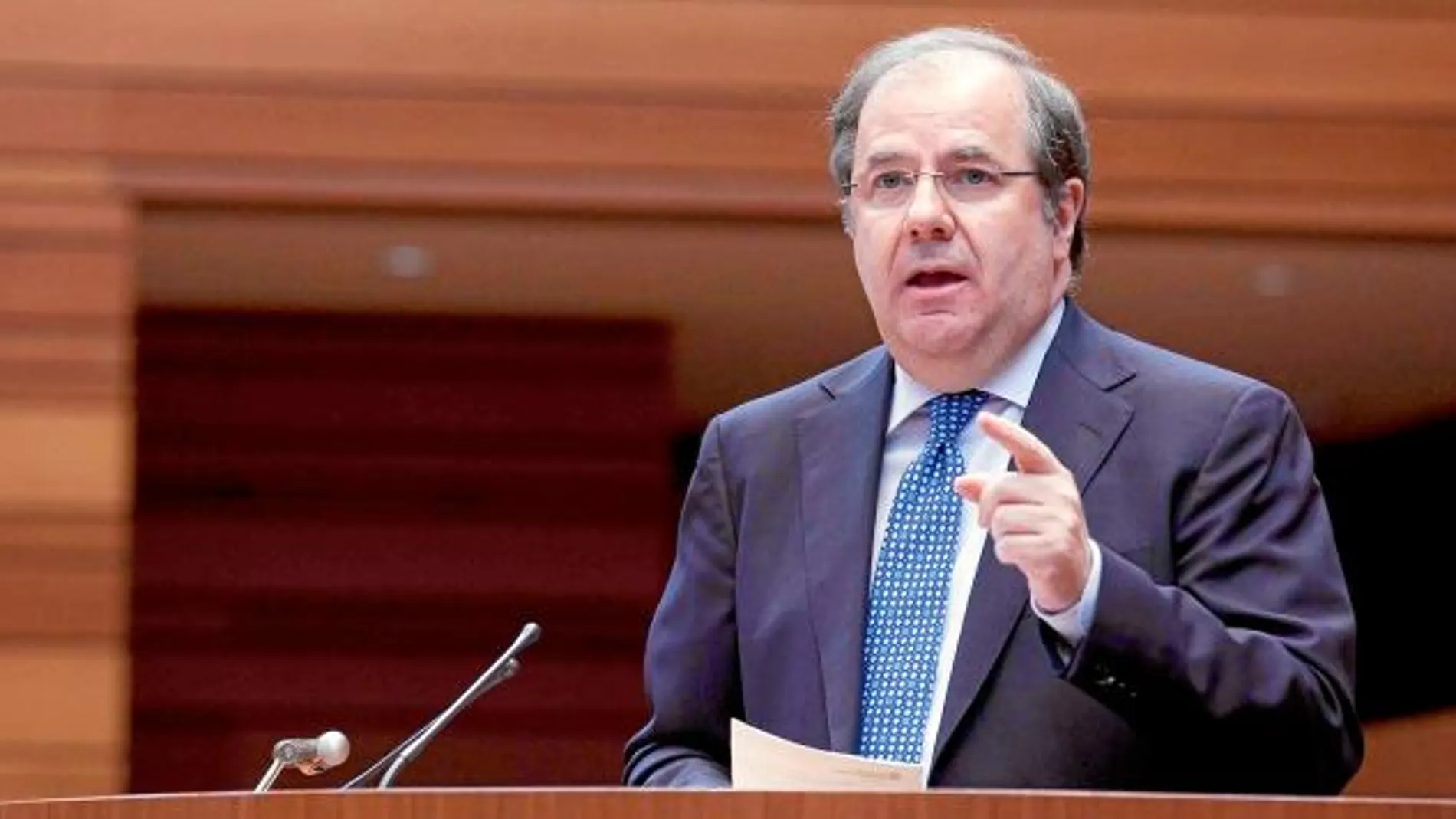 Herrera envida a la oposición para crear trabajo y salvar los servicios
