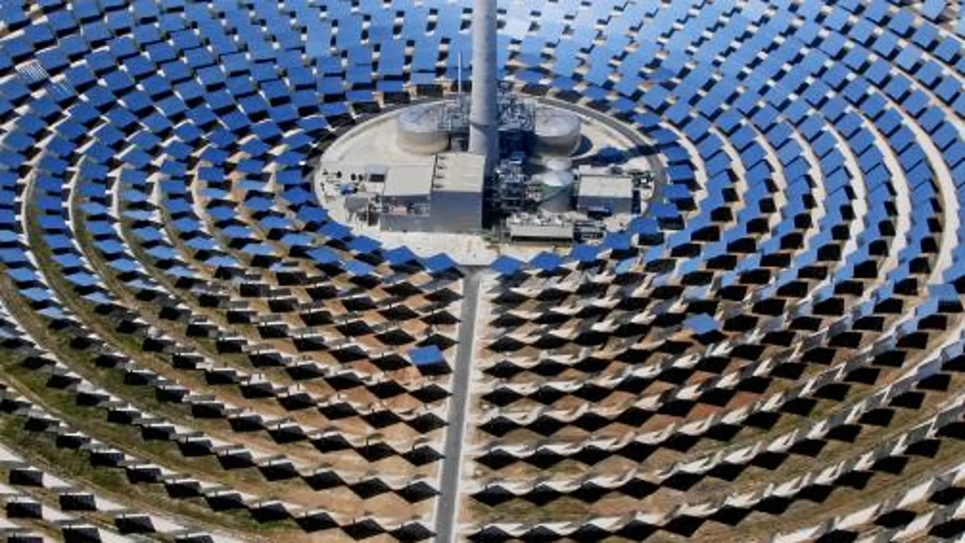 España concentra el 995% de los «huertos solares» de la UE