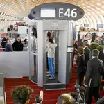  Bruselas autoriza escáneres corporales en los aeropuertos