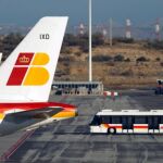 Sindicatos de vuelo y tierra de Iberia convocan huelga el 13 de febrero