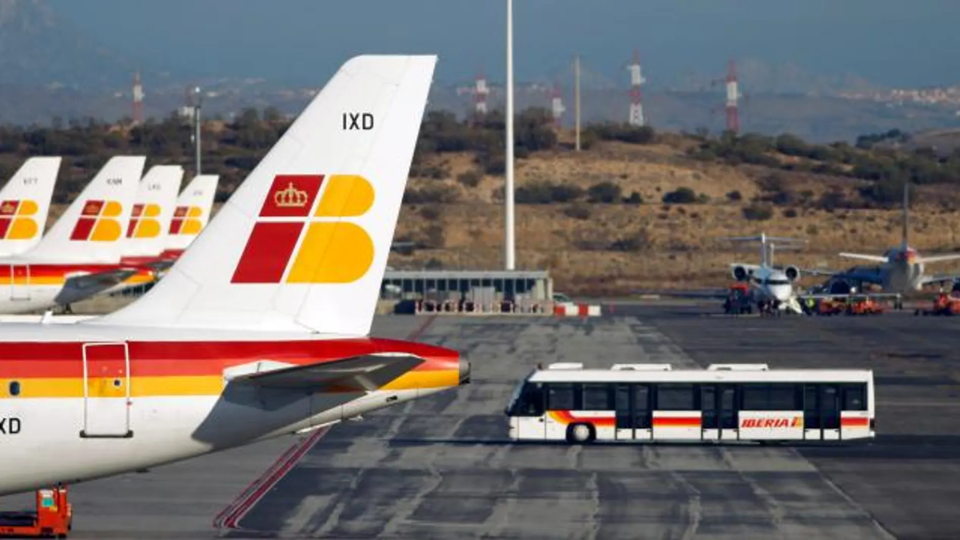 Sindicatos de vuelo y tierra de Iberia convocan huelga el 13 de febrero