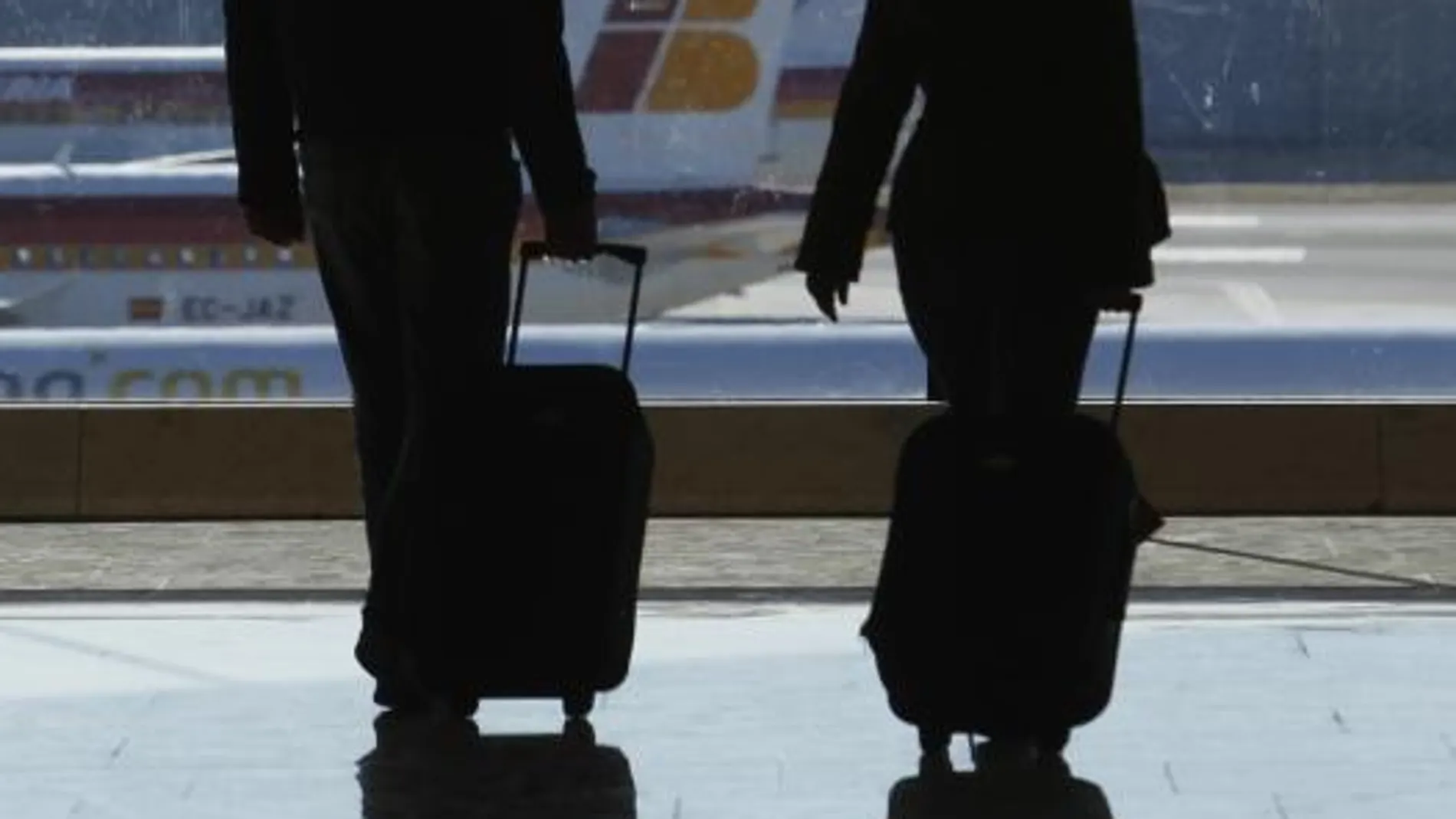 Iberia no podrá anular el billete de vuelta en caso de que el pasajero no use la ida
