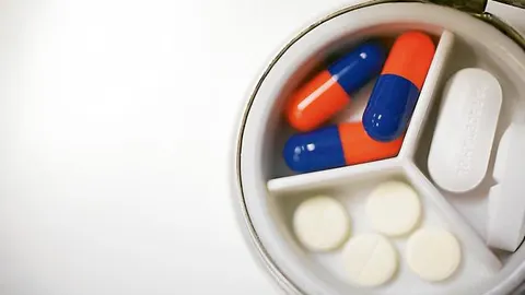 Sanidad detecta 15 millones de tarjetas irregulares