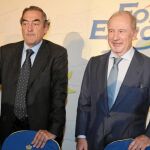 El presidente de la patronal, Juan Rosell, ayer, junto al presidente de Bankia, Rodrigo Rato, en un acto organizado por Fórum Europa
