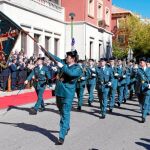 Entusiasmo en el Día de la Agentes de la Benemérita desfilan en Burgos