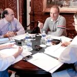 Sánchez de León, Verdeguer, Fabra y Vela se reunieron ayer domingo para abordar los presupuestos