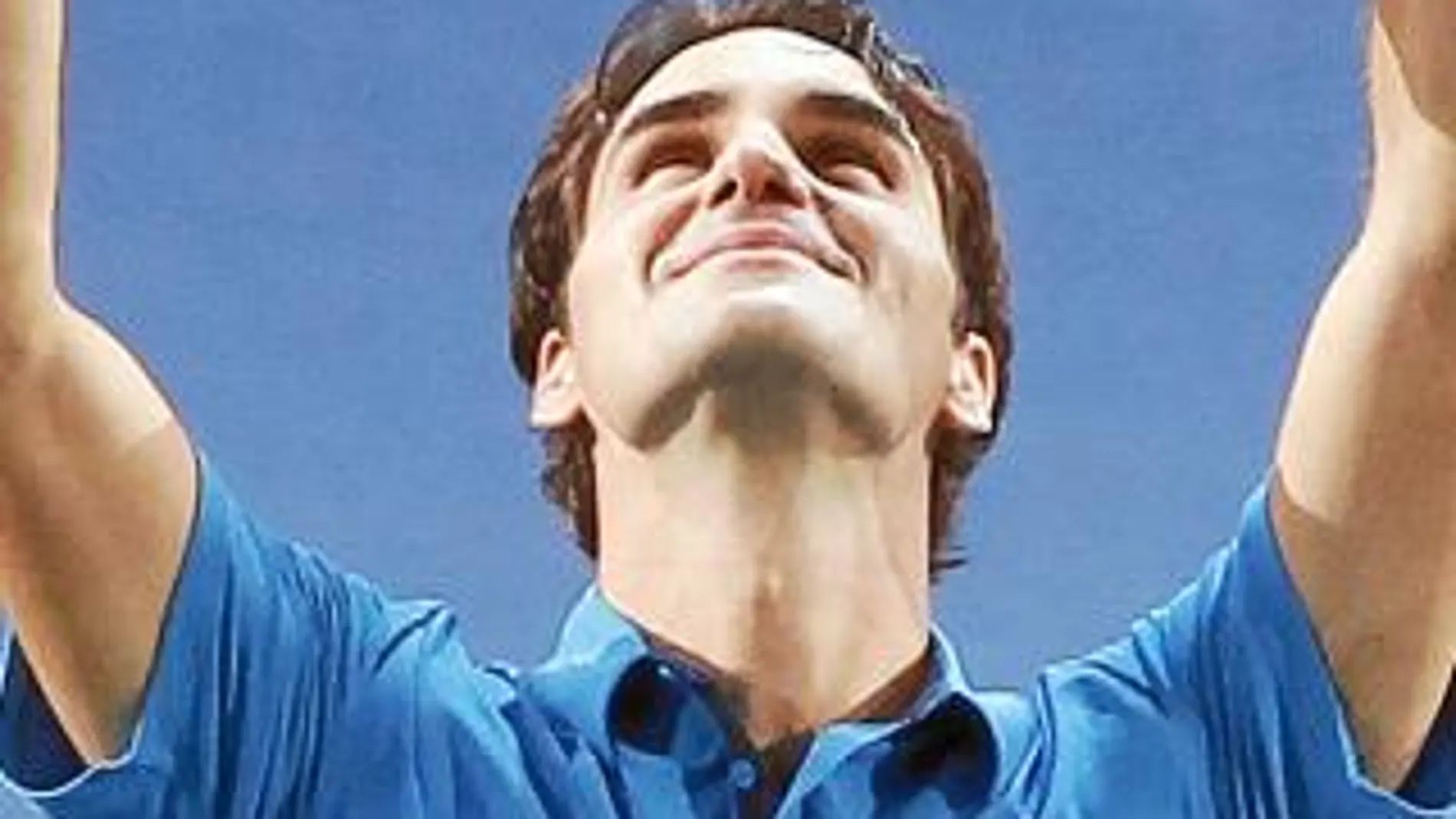 ROGER FEDERER celebra la victoria ante Jo-Wilfried Tsonga