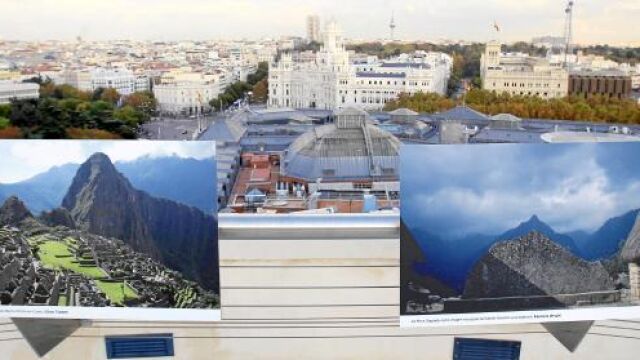 La muestra cuenta con, entre otras piezas, 44 fotografías, algunas de ellas cedidas para la ocasión por la National Geographic Society