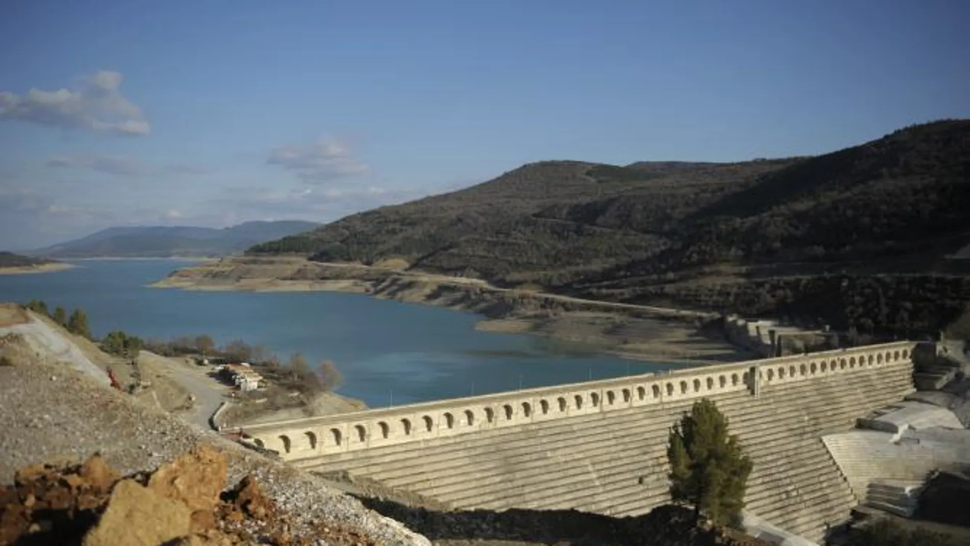 El recibo del agua debería subir un 25%, según sus gestores