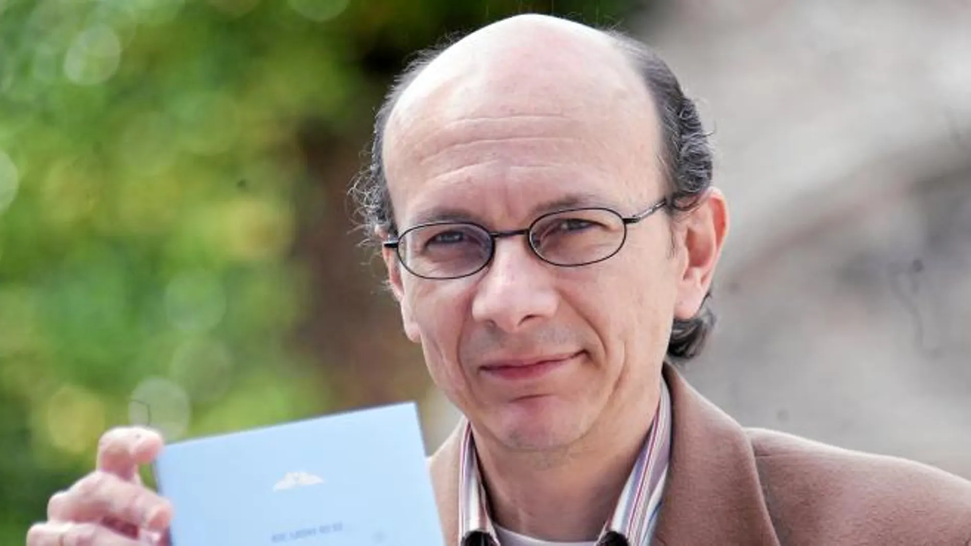 El itinerario poético y vital de Ricardo Ruiz ve la luz en «Los vencidos»