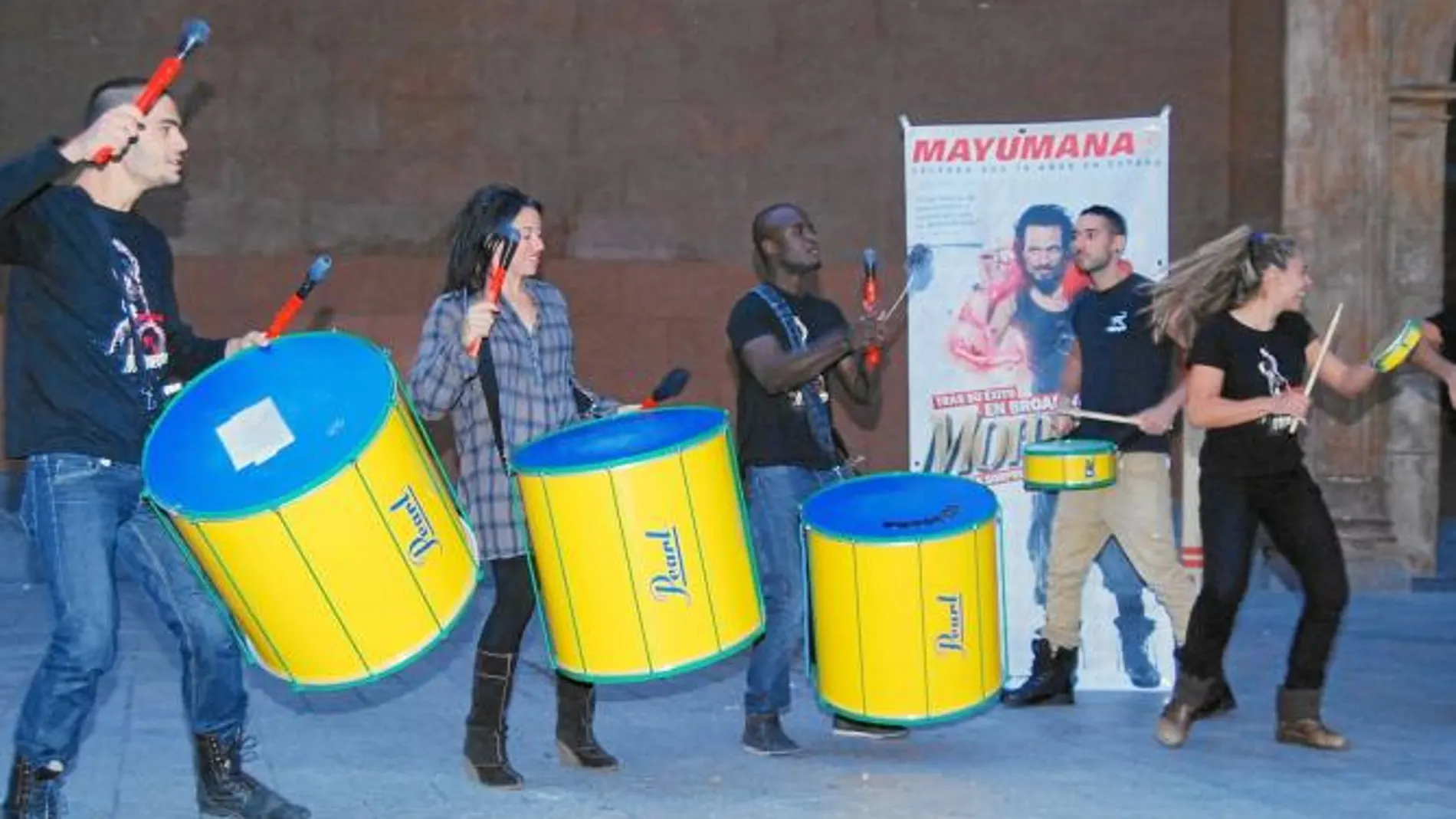 Mayumana ofreció un adelanto de lo que será su espectáculo «Momentum»