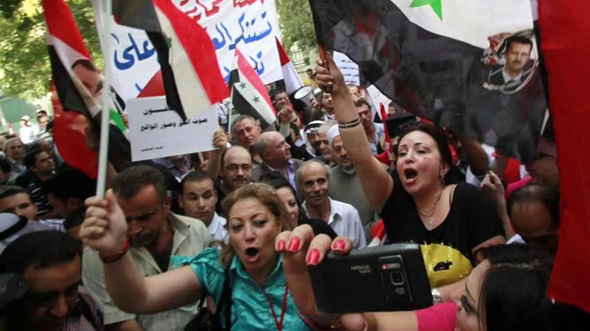 Al menos cinco muertos en un nuevo viernes de protestas en Siria