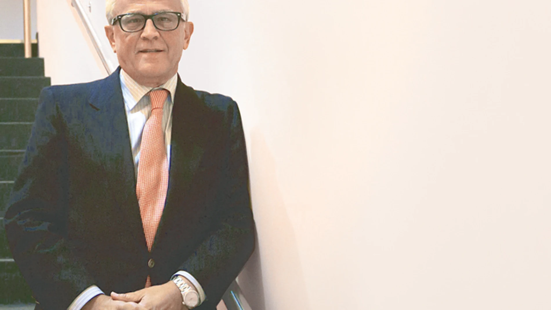«Tenemos que ilusionar al empresario para que invierta»