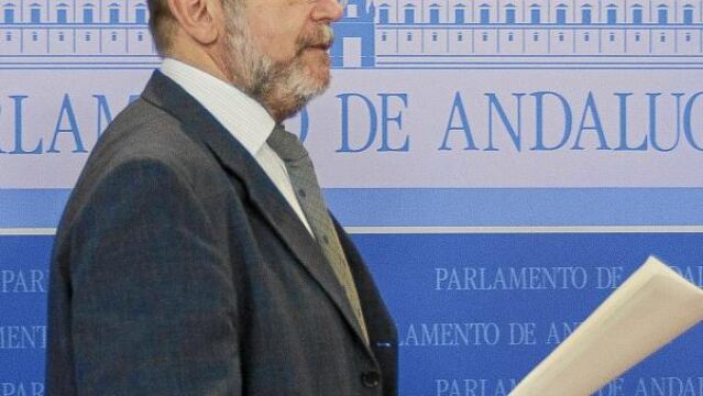 Griñán y Chaves declararán el 3 de agosto en la comisión «exprés»