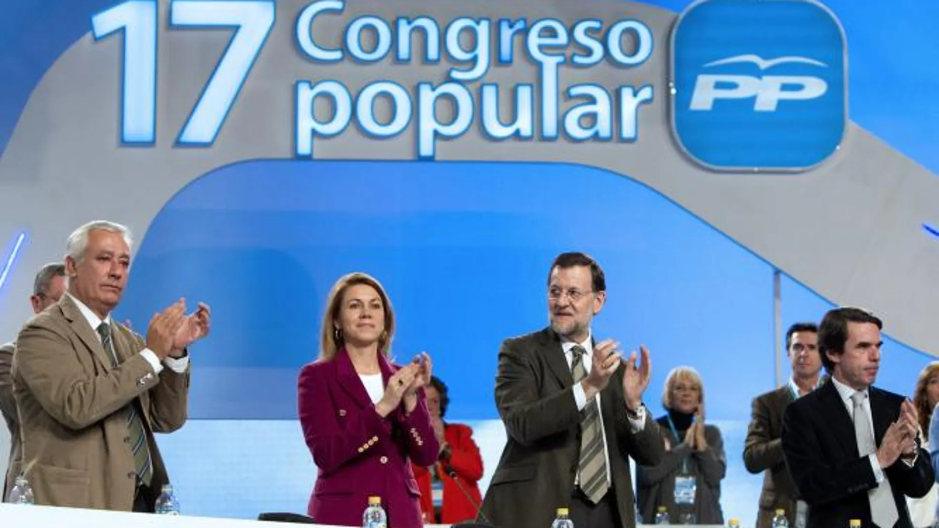 Rajoy reivindica al PP como «manantial de ideas» para el Gobierno