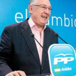 El PP insta a Griñán a que aclare «dónde va a meter la tijera»
