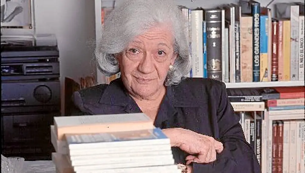 La escritora Ana María Matute intervendrá, dentro de éste ciclo, en el coloquio «La historia interminable», con el que se clausurará el evento