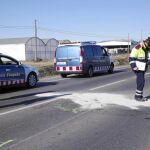 Fallecen dos ciclistas embestidos por un coche