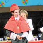 Aznar reclama un esfuerzo colectivo como el de la Transición ante la crisis
