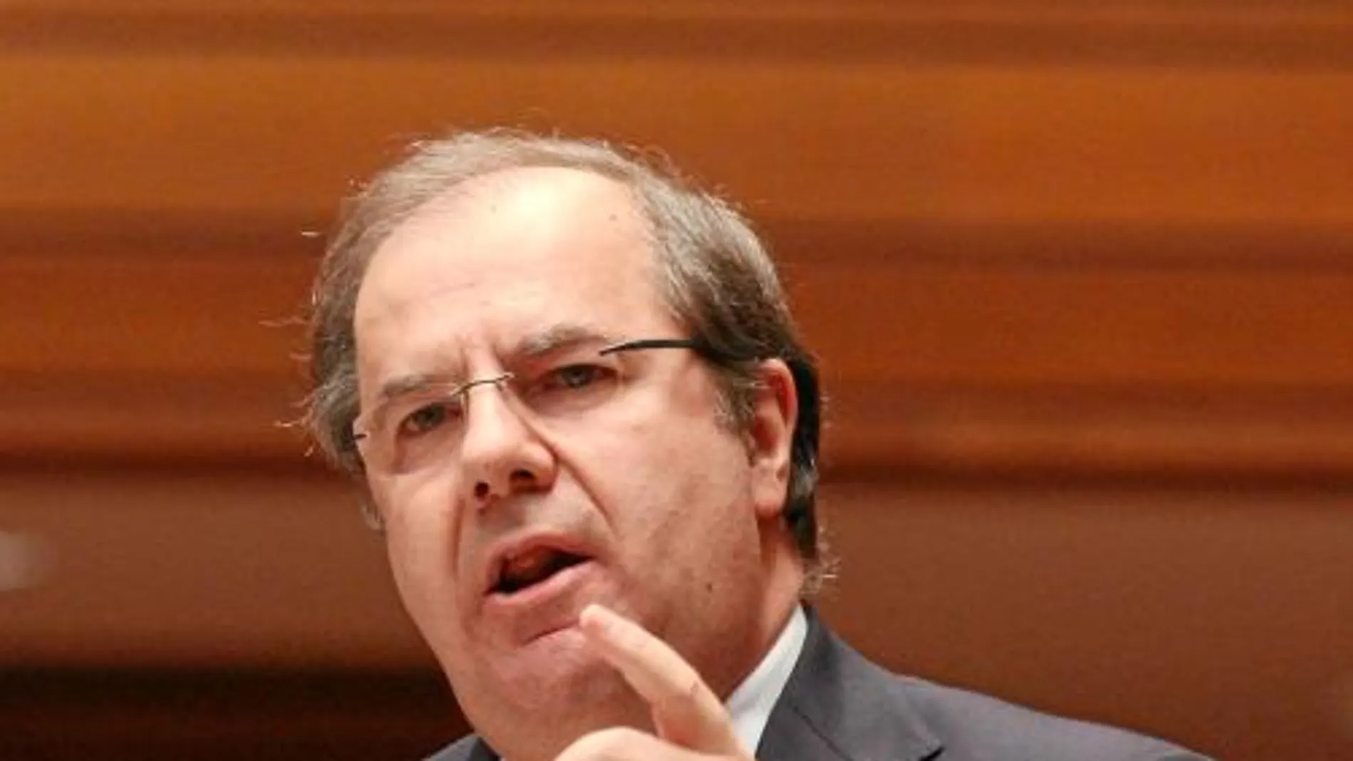 Juan Vicente Herrera reprochó a Óscar López que apoyara el actual sistema de financiación autonómico