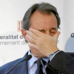 Mas se sometió en Bruselas a un exigente test, pero sus colaboradores se consolaron porque no perdió la cara ni usó el pañuelo para secarse el sudor