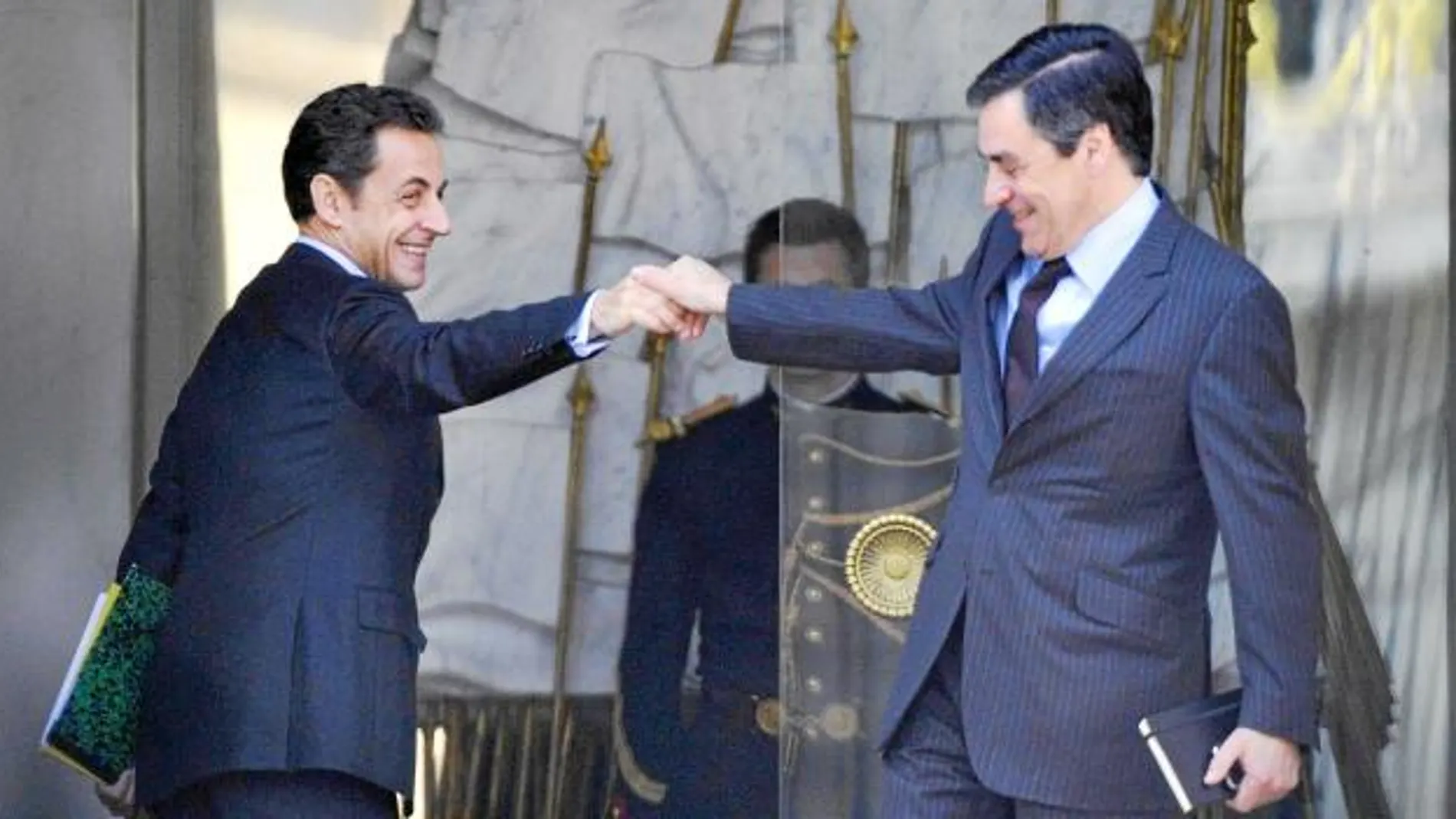 François Fillon y Nicolas Sarkozy tendrán que hacer los deberes