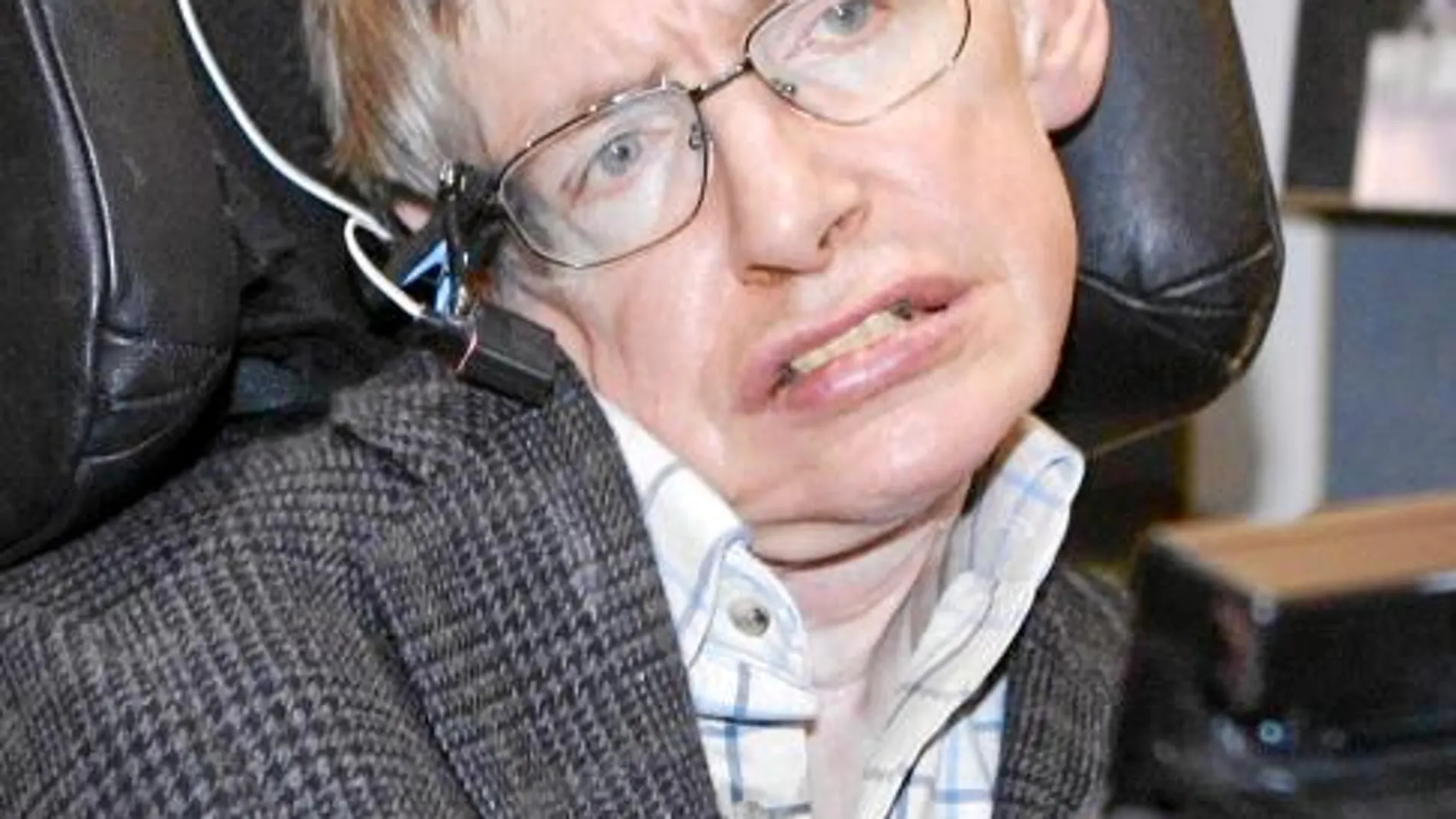 Stephen Hawking, enfermo de ELA