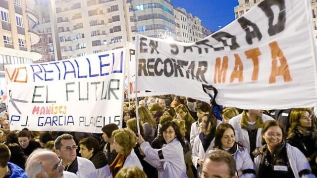 El Consell «salva» las nóminas de la Universidad con el pago de noviembre iversidades