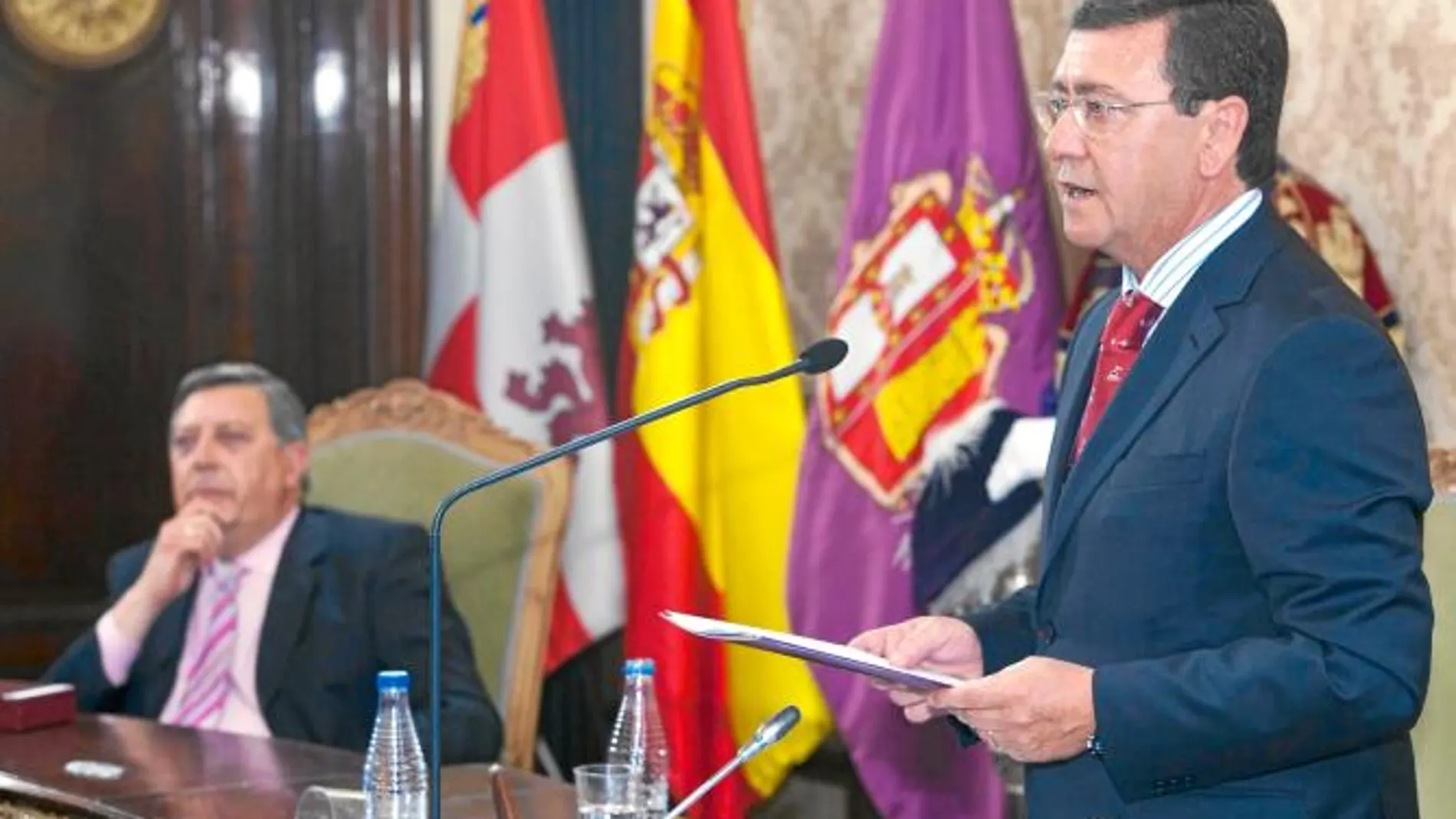 César Rico cree que el Gobierno no tiene competencias para suprimir municipios