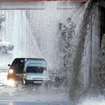 En la imagen, varios vehículos atrapados en un túnel en Alicante en el año 2002