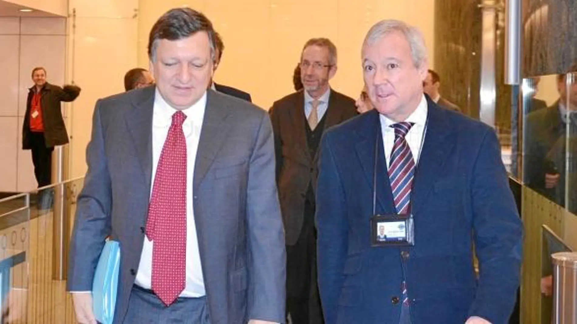 Valcárcel logra de Barroso ayudas europeas contra el paro juvenil
