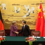 China se planta ante Merkel