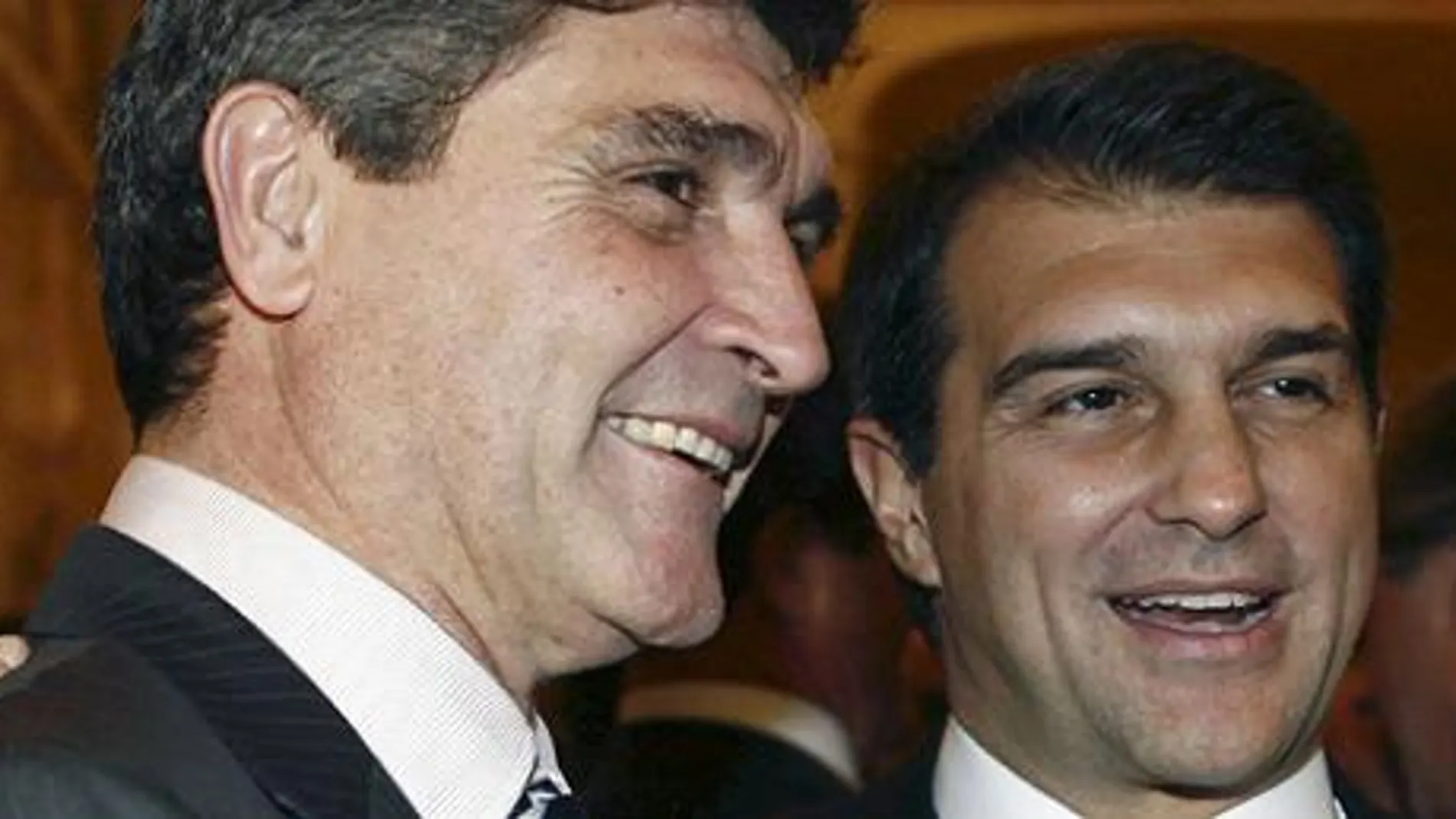 Laporta: «La vida sigue» tras la dimisión de Calderón