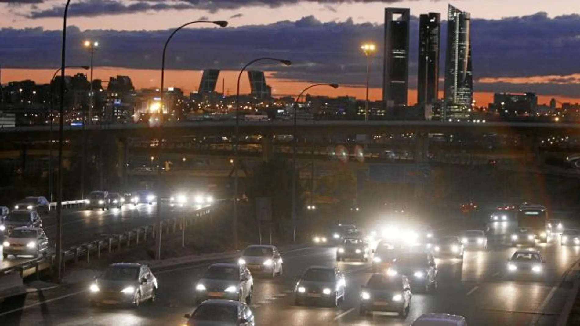 Cada puente, en el que muchos abandonan las grandes ciudades, supone un coste de 4.830 millones