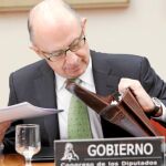 El Gobierno anuncia que 2011 cerró con 54 millones de parados