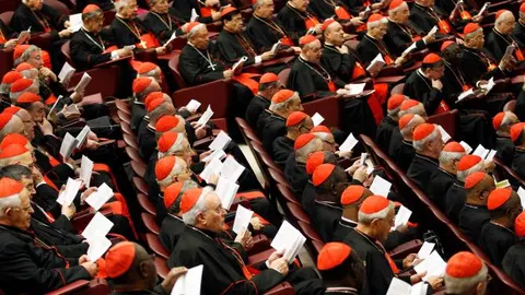 Benedicto XVI: «Servid con la sabiduría de los maestros»
