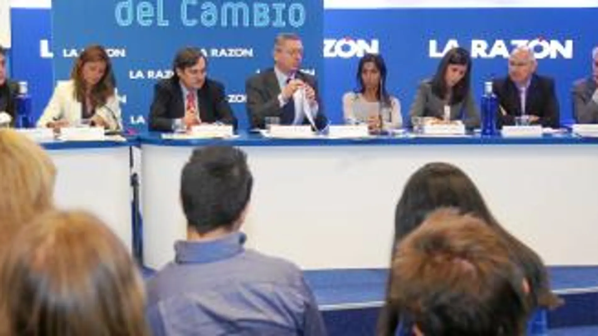 Los periodistas de La Razón preguntaron al alcalde de Madrid sobre los retos de la próxima legislatura