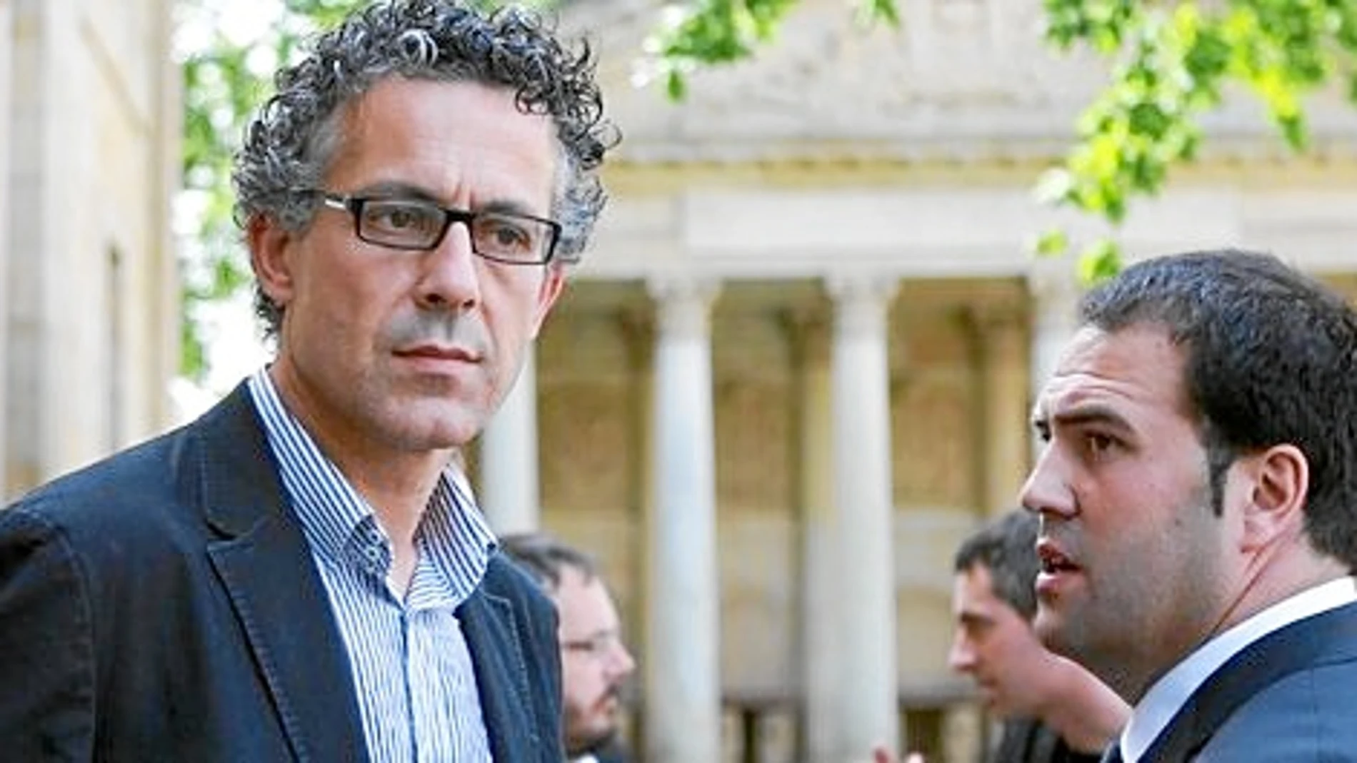 Cien indicios contra Bildu
