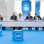 Cospedal y Fabra ayer durante el Foro popular de emprendedores