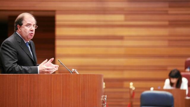 La premisa «más con menos» capitalizará la apuesta de futuro de Herrera para 2012