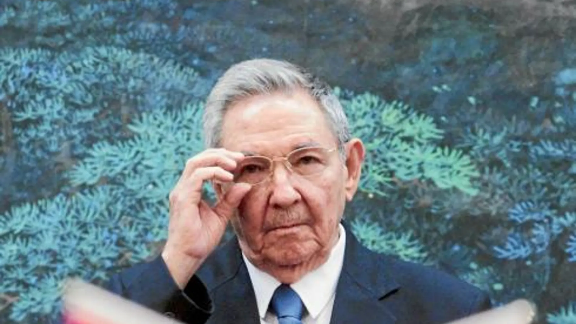 Castro aprende del «comunismo de mercado» en China