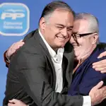  Pons: «No hay ningún español tan idiota que quiera la continuidad del PSOE»