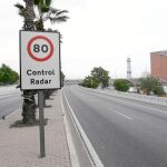 La contaminación obliga a limitar la velocidad a 80 km/h en los accesos a Barcelona