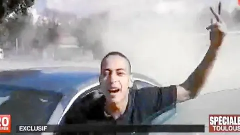 «Trabajo para Al Qaeda no estoy solo»