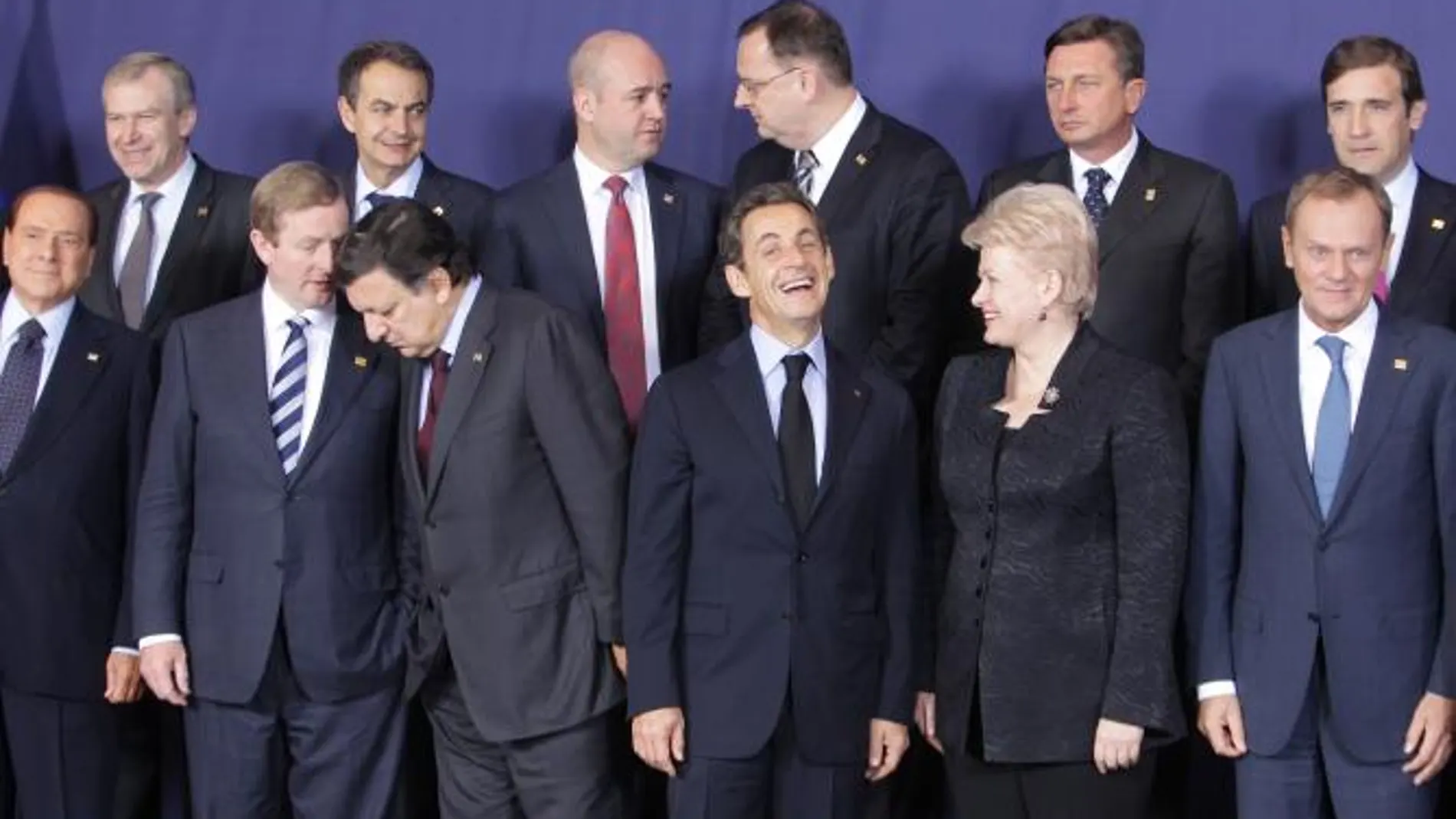 Sarkozy:España ya no está en la primera línea de los amenazados por la crisis