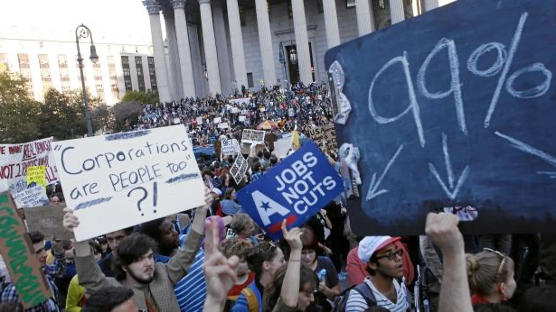 Los «indignados» de EE UU, el movimiento «Occupy Wall Street» continuaron ayer con sus protestas