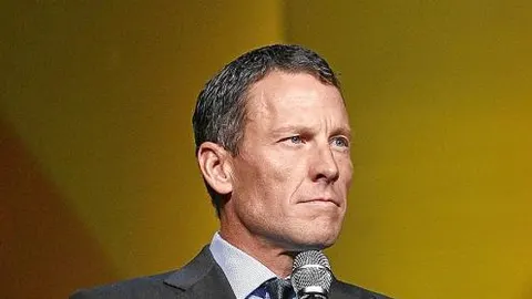 Armstrong compareció en público por primera vez tras su escándalo