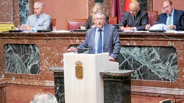 Imagen del diputado del PP en la Asamblea Regional, Domingo Segado, durante una comparecencia